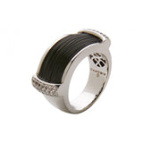 Anillo de oro blanco, pelo de jirafa y diamantes