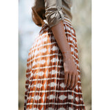 Modelo con pulsera sade